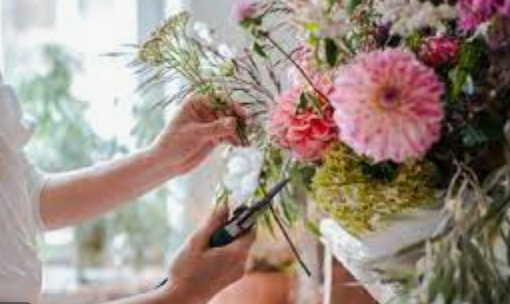 Essential Tips for Caring for Your Fresh Flowers