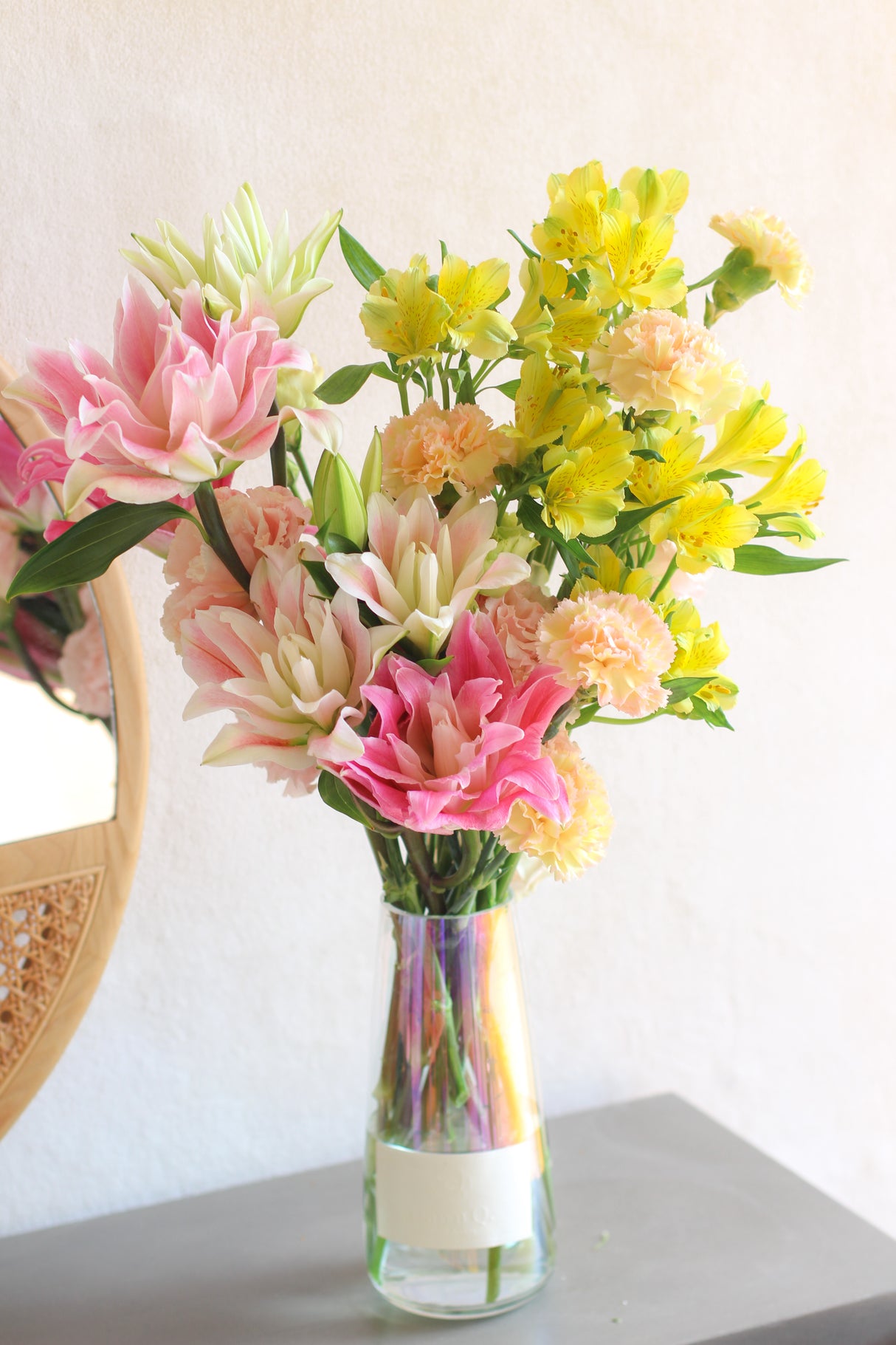 Radiant Grace – Holland Multipetaled Lily Vase Arrangement(Fresh)