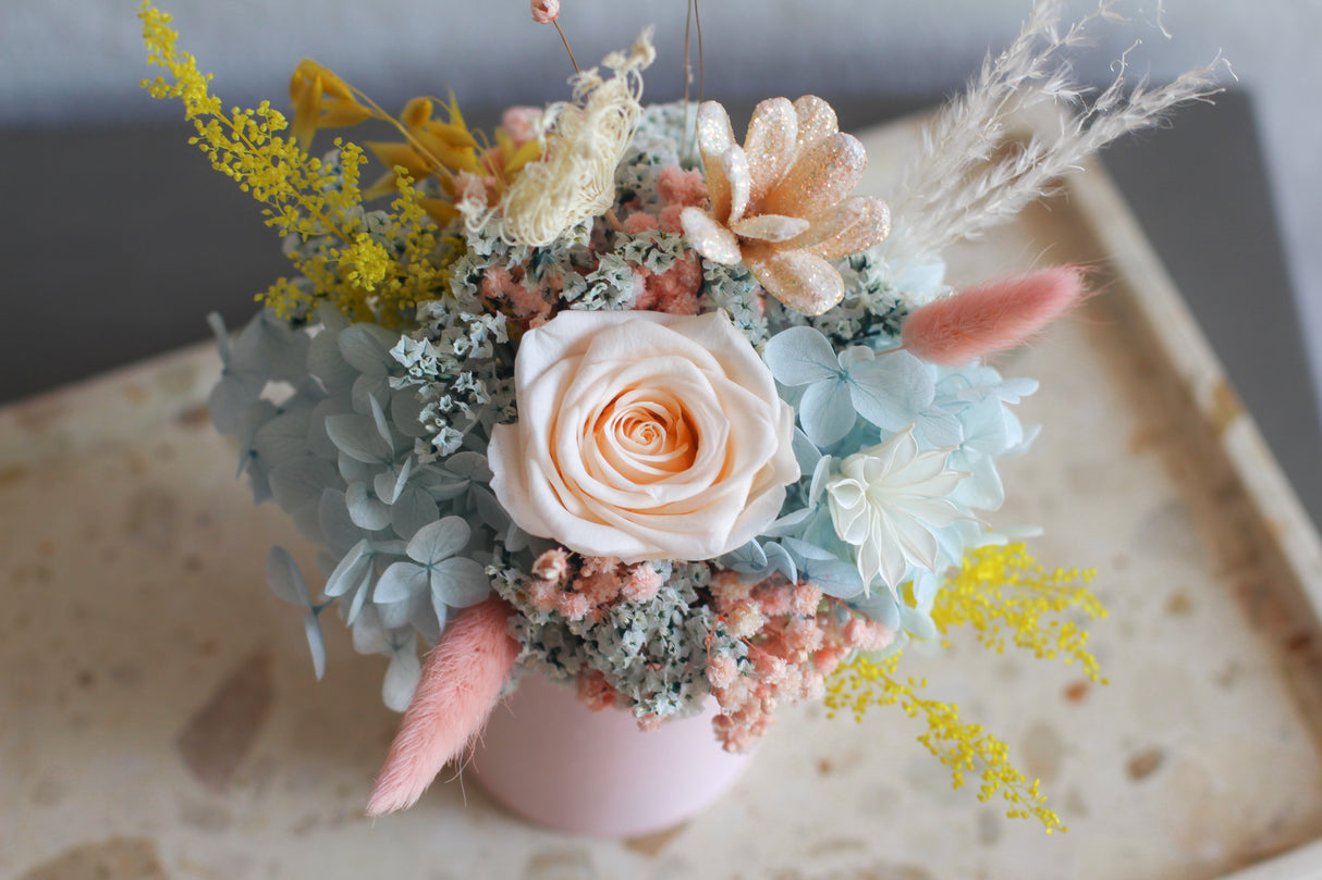Quiet Garden (Preserved Flowers)