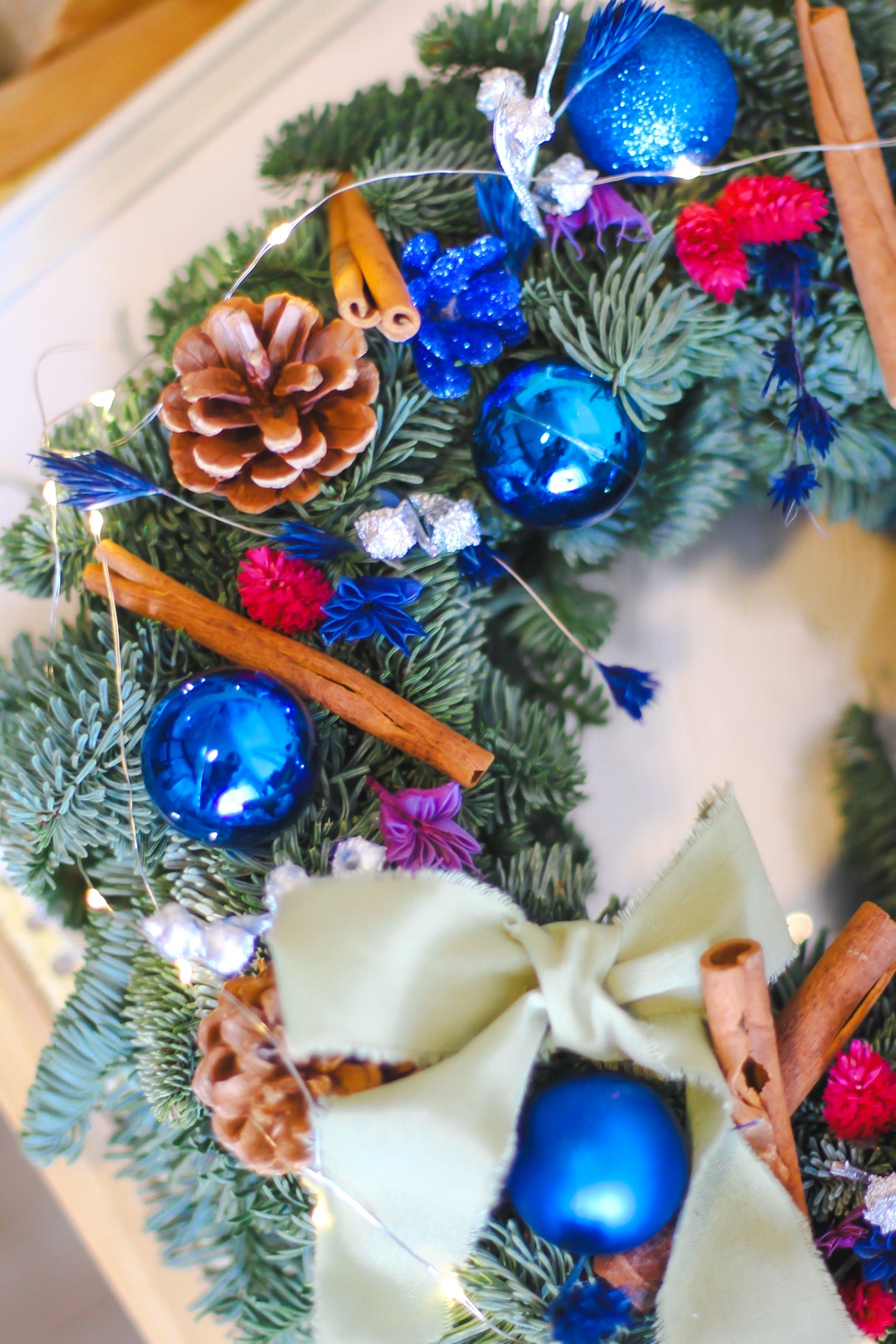 Winter Pop Art Christmas Wreath (Fresh)