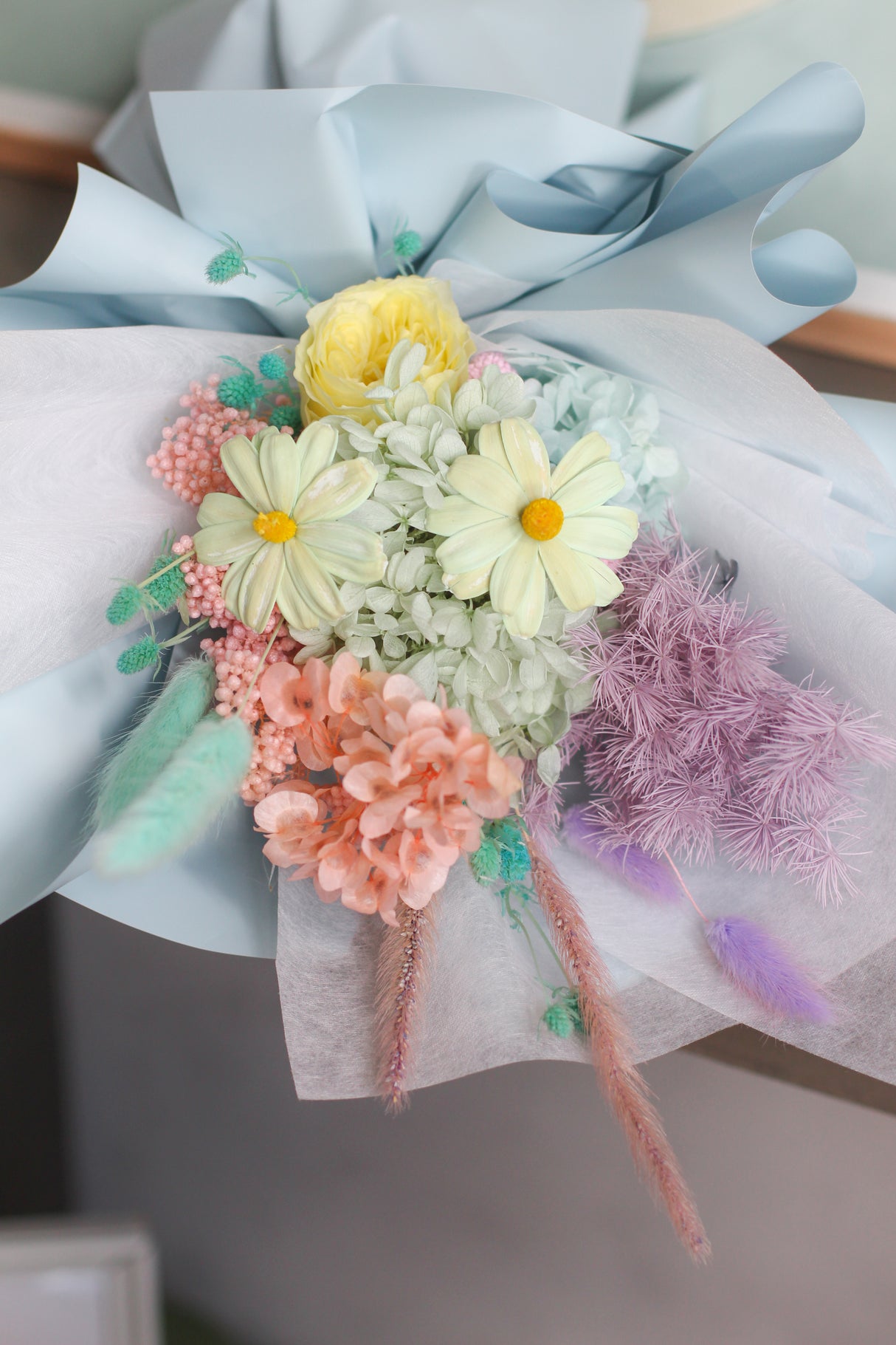 Pastel Daydream Affair (preserved)