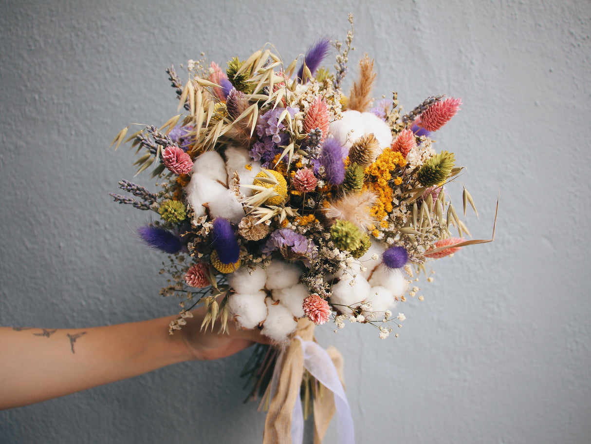 Crayon - preserved dried flowers