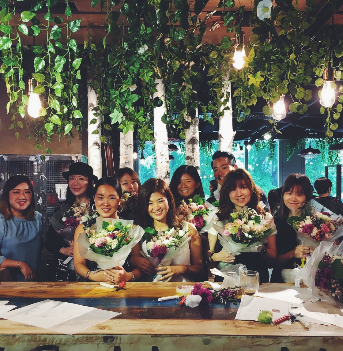 Hand-Tied Bouquet/ Florals in Vase/ Flower Box Workshop (Private)