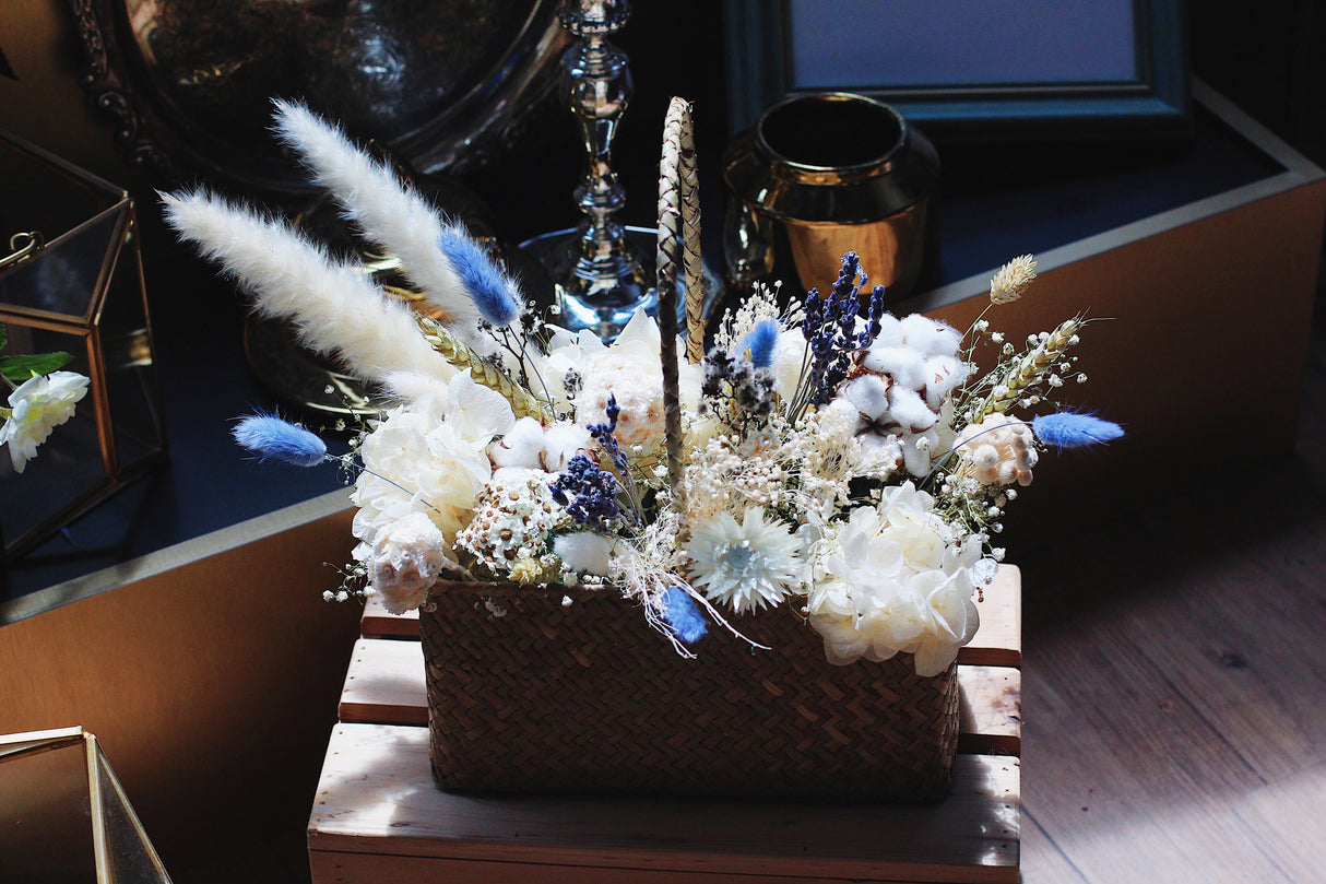 dried flower basket preserved hydrangea rabbit's tail wheat lavender