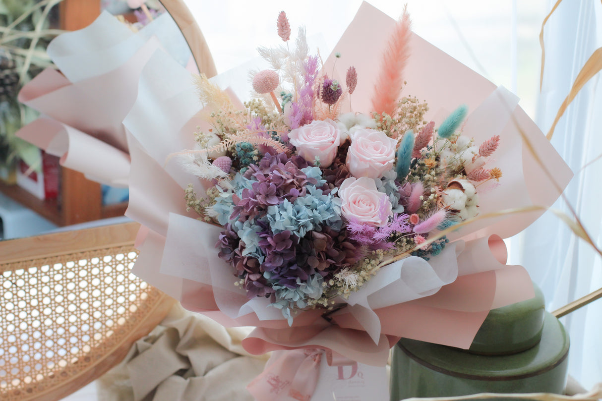 Sway With Me (preserved flowers)