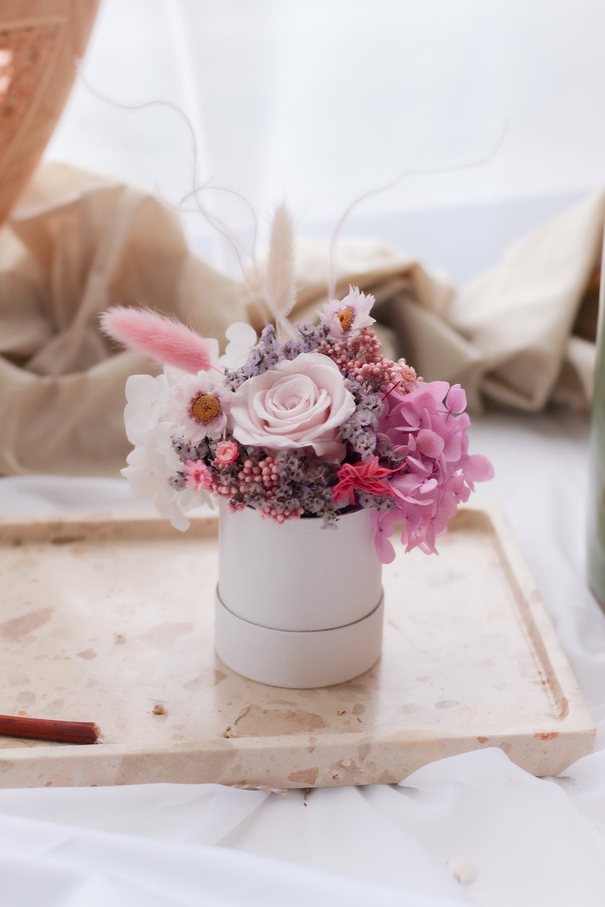 Iris (preserved flowers)