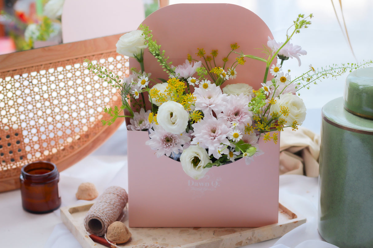 Hi Love (Fresh Flowers)