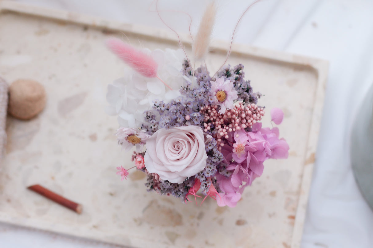 Iris (preserved flowers)