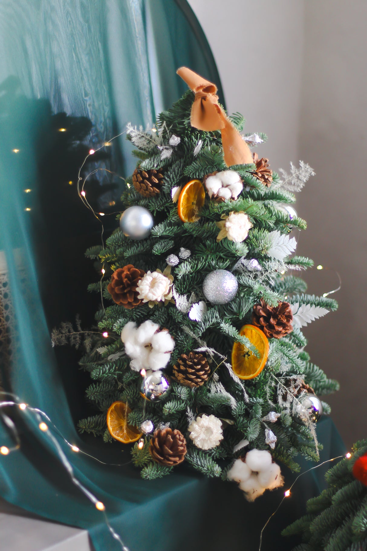 Winter Glow Christmas Tree (Fresh)