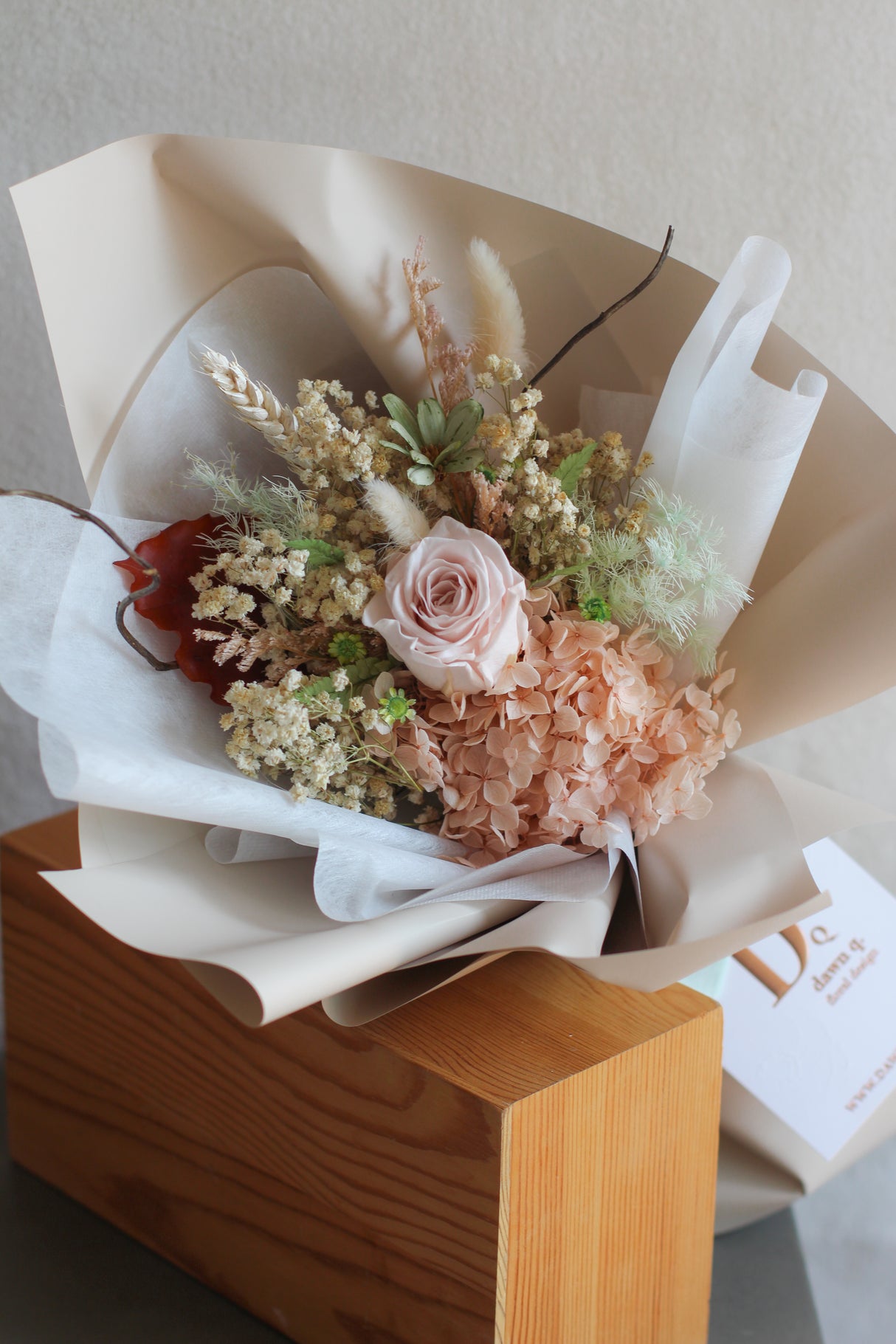 Eternal Blush Rose (Preserved)
