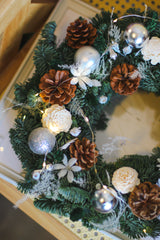 Nordic White Christmas Wreath (Fresh)