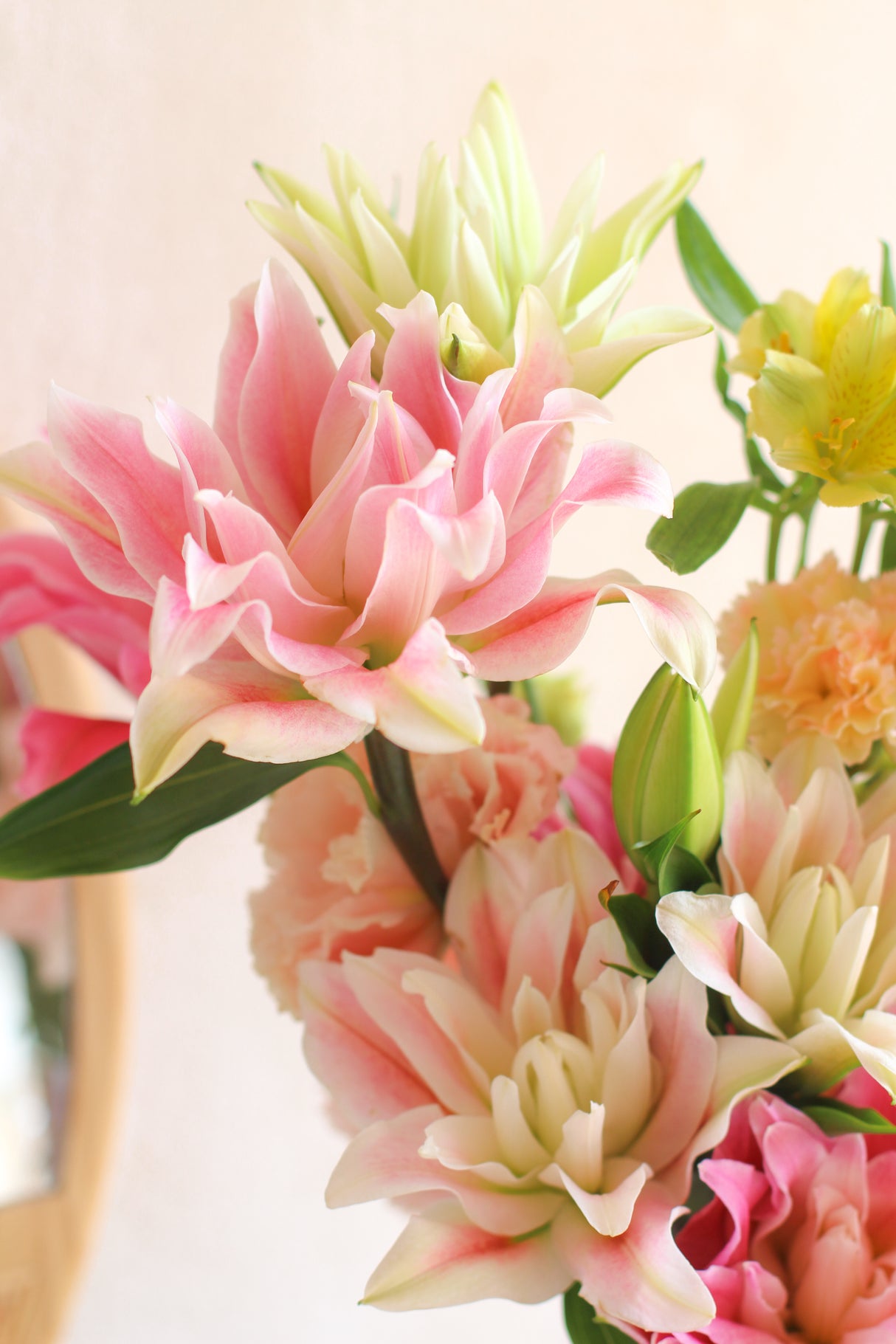Radiant Grace – Holland Multipetaled Lily Vase Arrangement(Fresh)