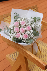 Classic Roses and Baby’s Breath Bouquet