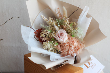 Eternal Blush Rose (Preserved)