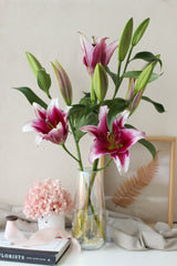 Lilies (Fresh Flowers)