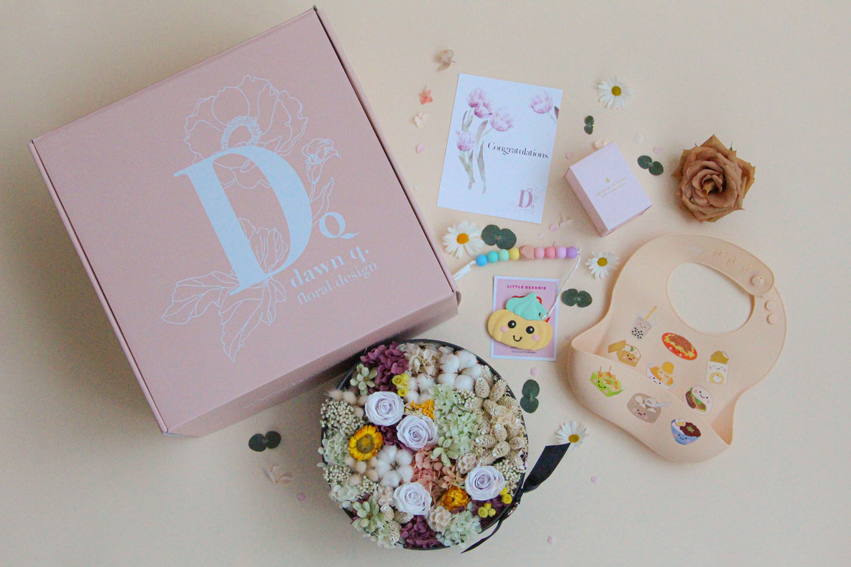 Mommy Baby Petals Gift Box